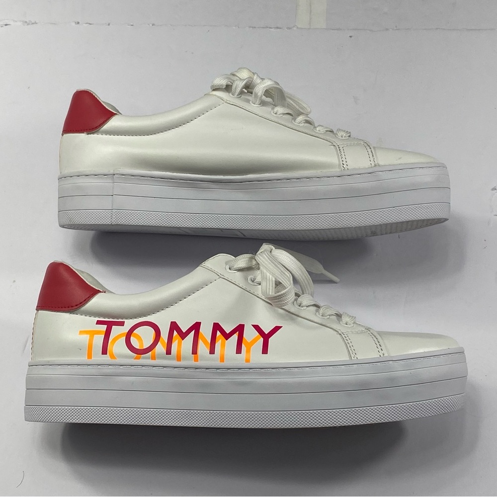 TOMMY HILFIGER Brie Platform Women’s Size:9.5 Sneakers White